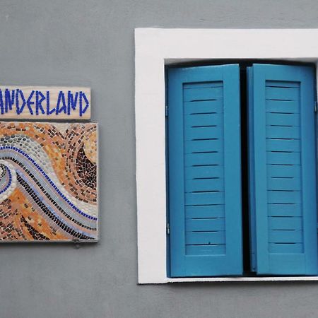 Alexanderland Apartman Péla Kültér fotó