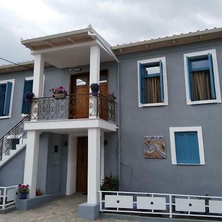 Alexanderland Apartman Péla Kültér fotó