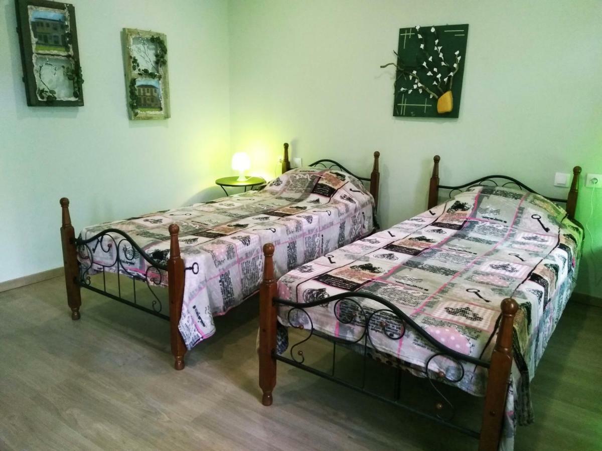 Alexanderland Apartman Péla Kültér fotó